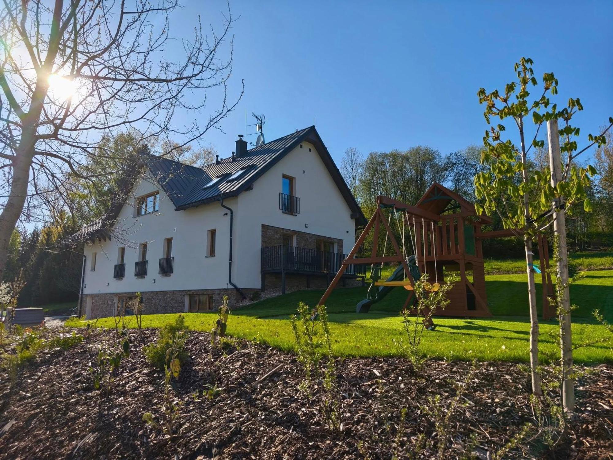 Apartmany Studenoff Рокитнице над Ийзероу Екстериор снимка