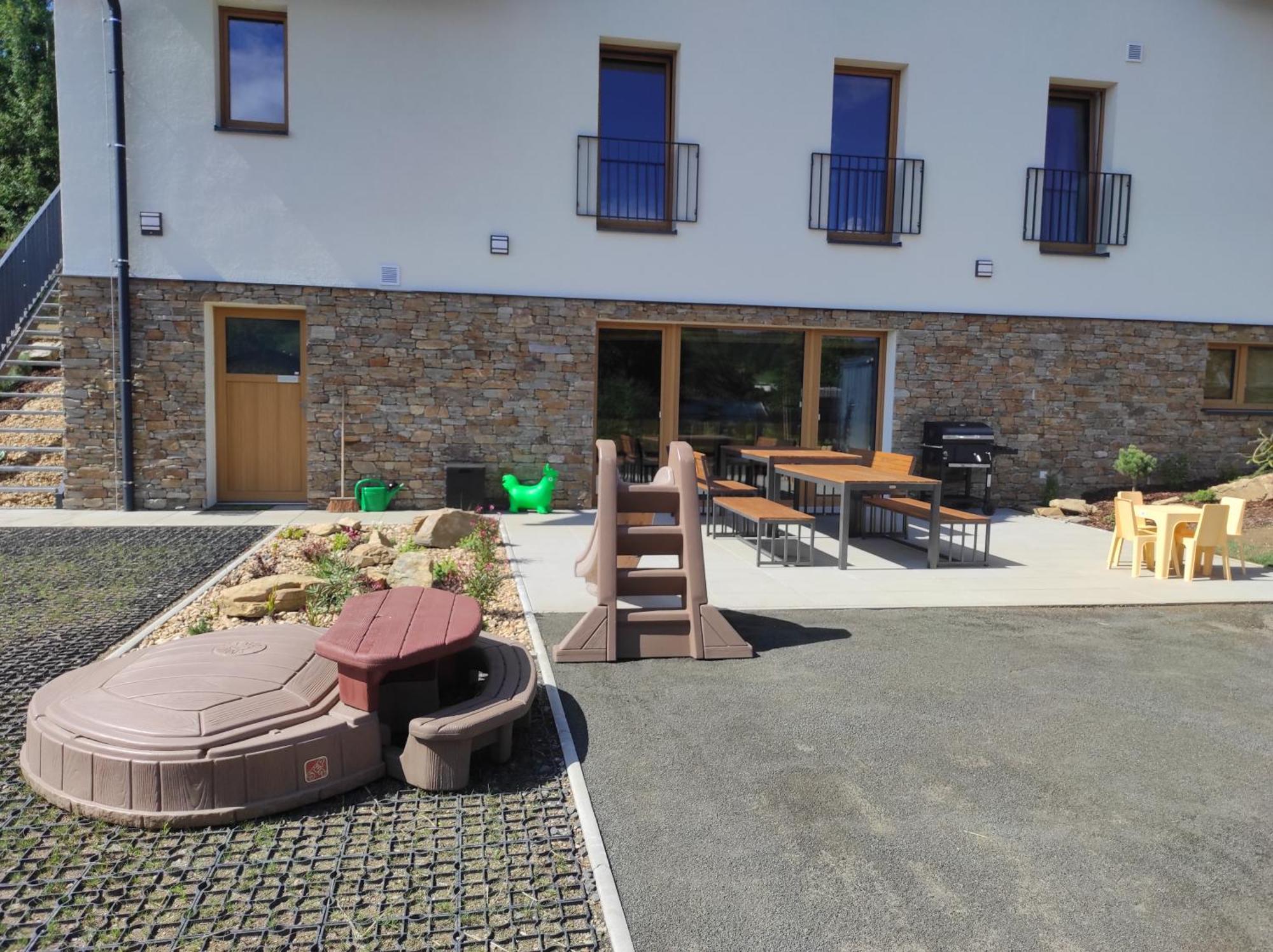 Apartmany Studenoff Рокитнице над Ийзероу Екстериор снимка